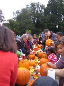 boston-pumpkin-carving-festival-by-lodri.jpg