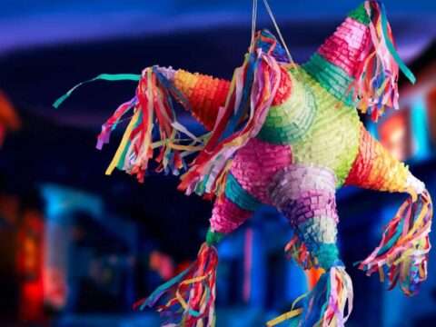The Ultimate Guide to Making a DIY Piñata (with 15+ Tutorials)