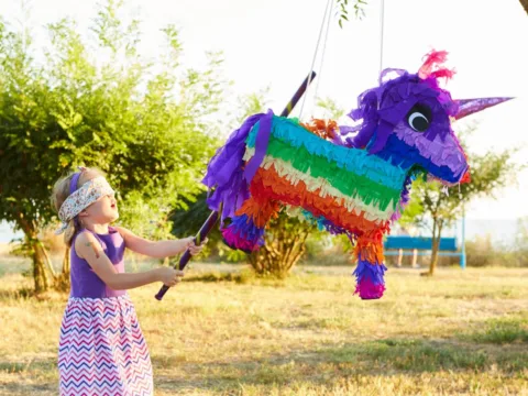 See how to make a unicorn pinata, step-by-step.