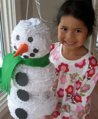 make-a-snowman-pinata