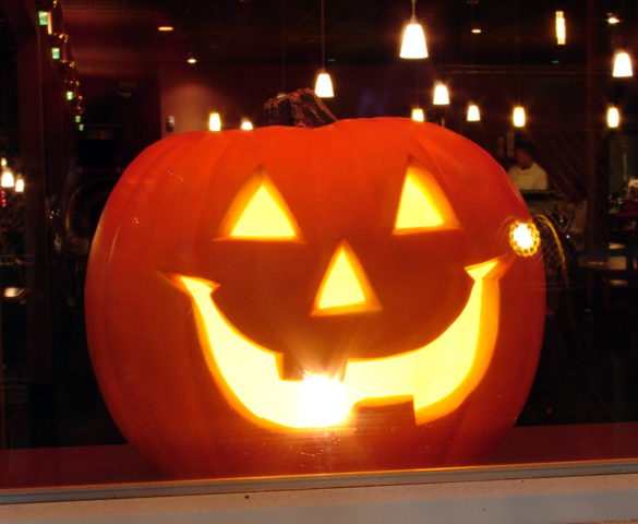 Halloween Pumpkins With Lights pumpkin-lights