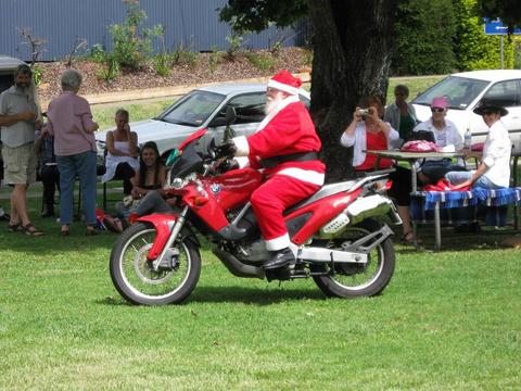 santa-on-motorcycle-by-Serendigity.jpg